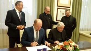 Umowa o współpracy z Fundacją Ratzingera