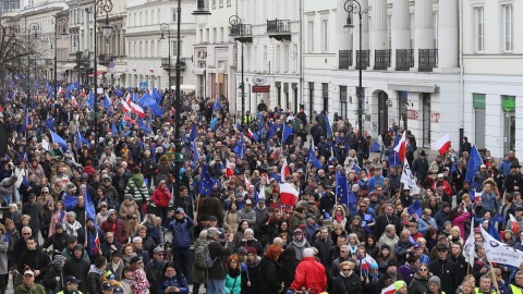 W Warszawie manifestacja Marsz dla Europy: Kocham Cię, Europo