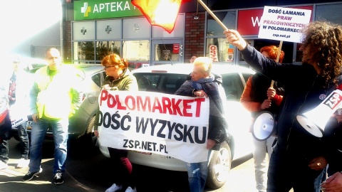 Protestowali przed sklepami Polomarket w Bydgoszczy