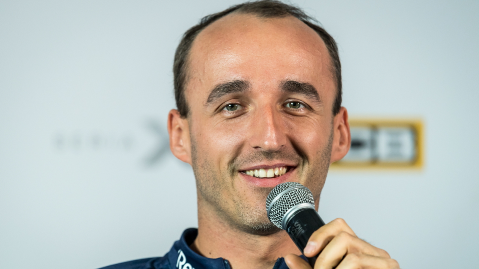 Na zdjęciu Robert Kubica, trzeci kierowca teamu Williams, podczas konferencji prasowej w Toruniu. Fot. PAP/PAP/Tytus Żmijewski