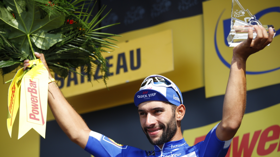 Na zdjęciu Fernando Gaviria, triumfator 4. etapu Tour de France 2018. Fot. PAP/EPA/KIM LUDBROOK
