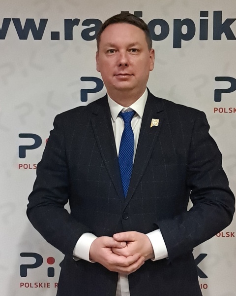 Marek Krawczyk: Organizacje i wolontariusze wyprzedzają z pomocą, tzw. aparat rządowy