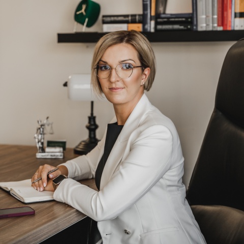 Angelika Jędryka-Pihut: Expressowe rozwody - jest projekt ustawy i są pytania