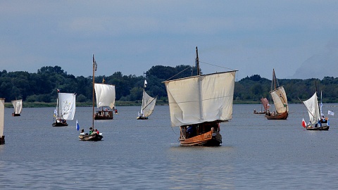 Niecodzienne łodzie w trakcie „Festiwalu Wisły”. Fot. Marcin Karasiński
