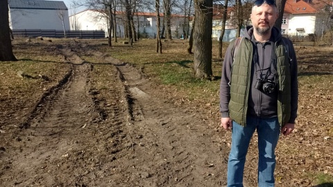 Michał Wiśniewski, prezes Stowarzyszenia Lapidaria Zapomniane Cmentarze Pomorza i Kujaw. Fot. Michał Zaręba/PR PiK