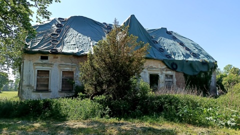 Ruiny „rządcówki” w miejscowości Orle. Fot. Żaneta Walentyn