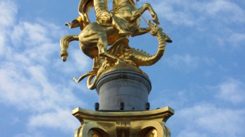 Gruzja: Tbilisi - Święty Jerzy, patron Gruzji - pokonujący smoka. Fot. Radosław Kożuszek