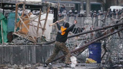 W Kijowie kolejny dzień starć z milicją