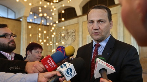 Sikorski: chcemy propozycji Niemiec ws. rozwiązania konfliktu na Ukrainie [wideo]