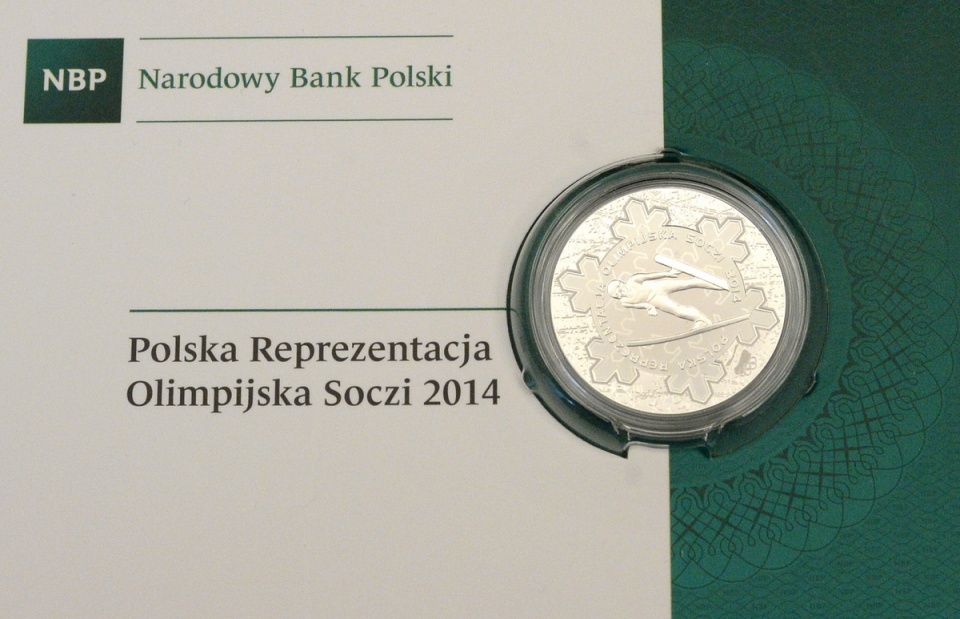 Srebrna moneta o nominale 10 złotych. Fot. PAP/Jacek Turczyk