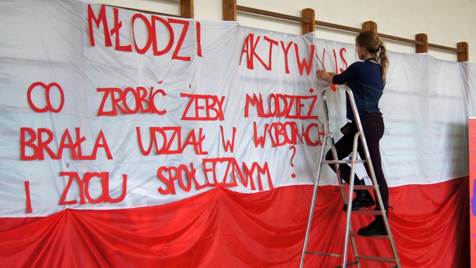 Debata "Młodzi aktywni?" została zorganizowana w V Liceum Ogólnokształcącym w Bydgoszczy. Fot. Henryk Żyłkowski.