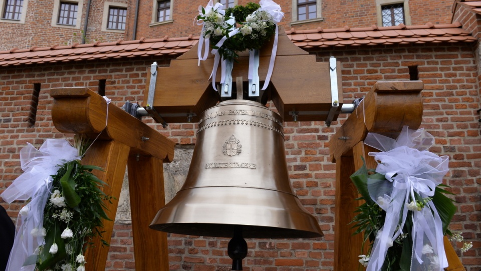 Dzwon noszący imię papieża Polaka zostanie zawieszony w Wieży Srebrnych Dzwonów Katedry na Wawelu. Fot. PAP/Jacek Bednarczyk