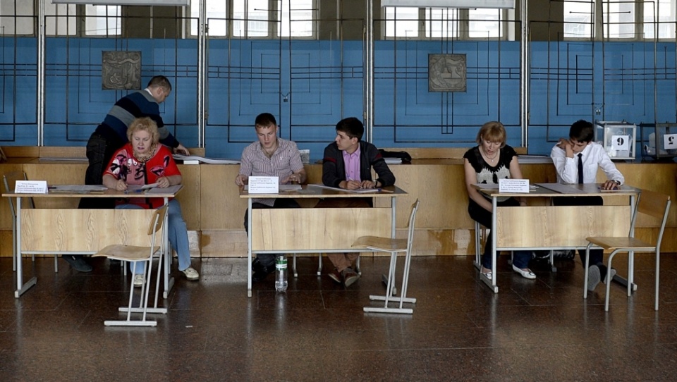 Na Ukrainie rozpoczęły się w niedzielę przedterminowe wybory prezydenckie. Fot. PAP/EPA