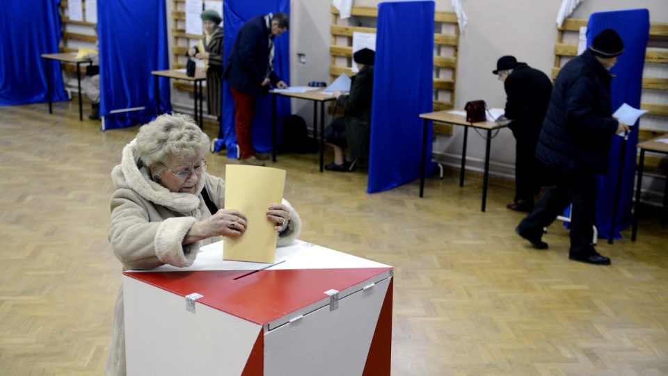 Uprawnionych do głosowania w ponad 27 tys. lokali wyborczych, jest ponad 30 mln wyborców. Fot. PAP/Jakub Kamiński