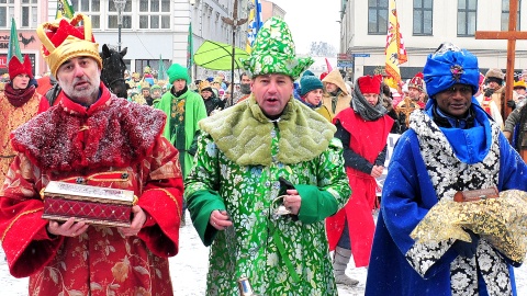 W Święto Trzech Króli ulicami miast w regionie przeszły tradycyjne orszaki [zdjęcia]