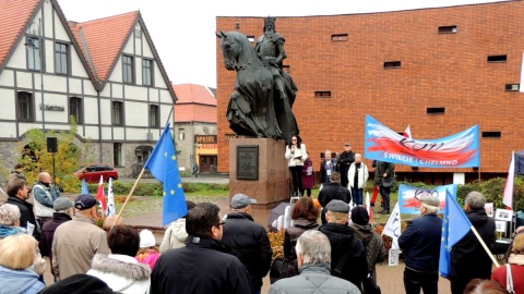 Manifestacje KOD w Bydgoszczy i w Toruniu