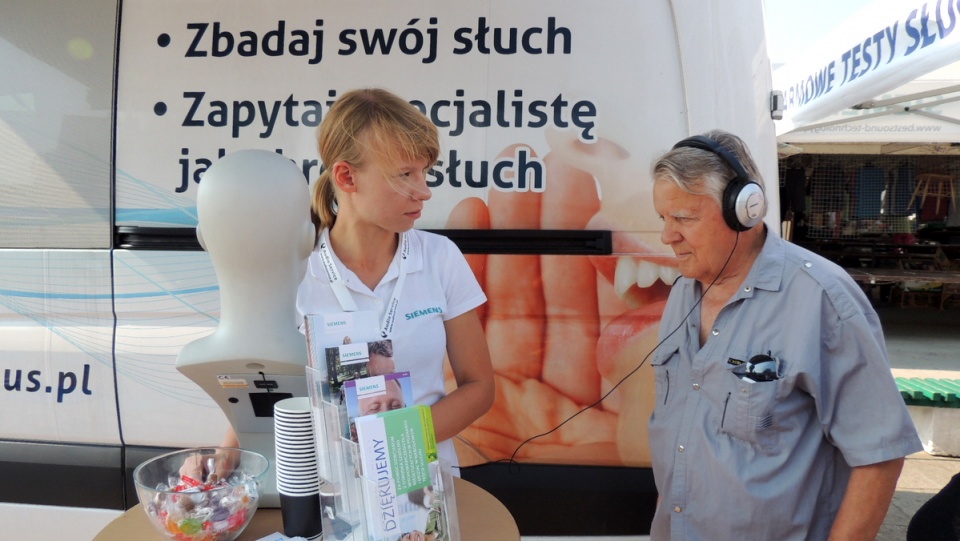Toruńska akcja odbywa się w ramach kampanii pn. Narodowy Test Słuchu. Fot. Michał Zaręba