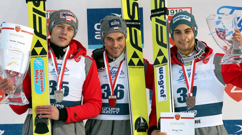W poniedziałek Piotr Żyła po raz drugi w swojej karierze został zimowym mistrzem Polski w skokach narciarskich. Fot. PAP/Grzegorz Momot