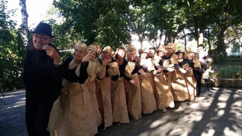 Teatry uliczne zamykają sezon. Ostatnie dwa spektakle na rynku w Toruniu