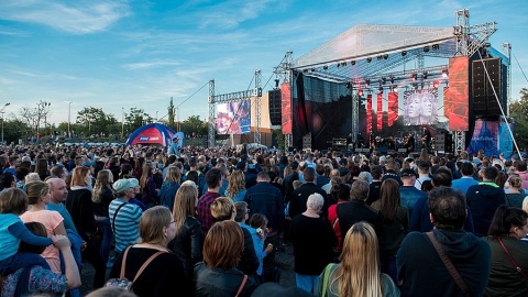 Tłumy na koncercie Wolności z okazji 100. rocznicy odzyskania niepodległości