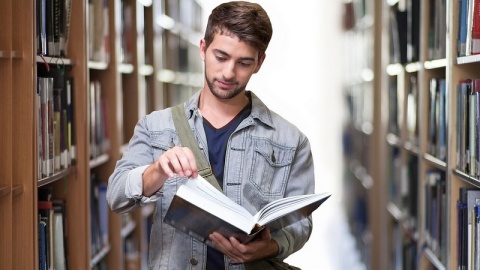 Rozpoczyna się nowy rok akademicki. Maleje liczba studentów