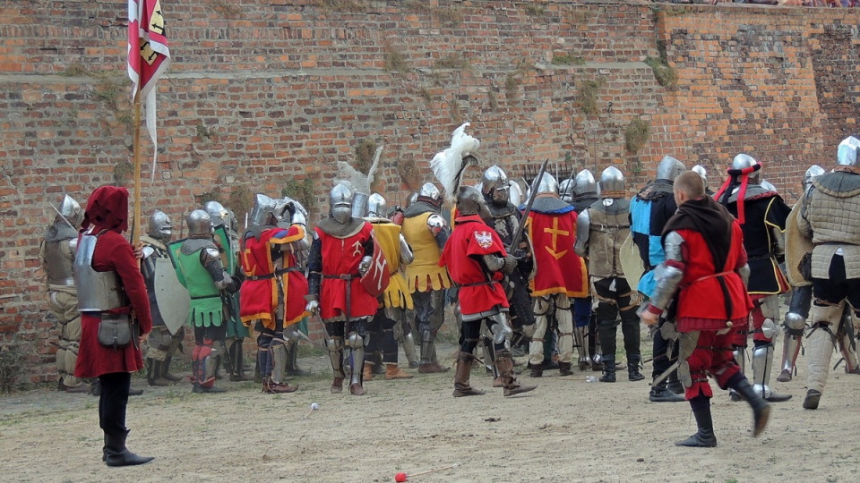 W niedzielę rycerze stoczą bój o zamek krzyżacki w Toruniu. Fot. Archiwum