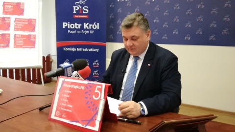 Poseł Piotr Król w sprawie nowej piątki PiS i opóźnień na budowie S5