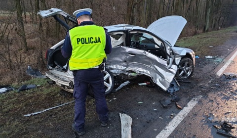 Wypadek trzech samochodów w Józefowie. Pięć osób rannych