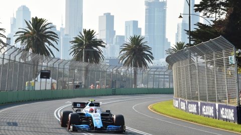 Formuła 1 - Robert Kubica ostatni w Melbourne, zwycięstwo Bottasa