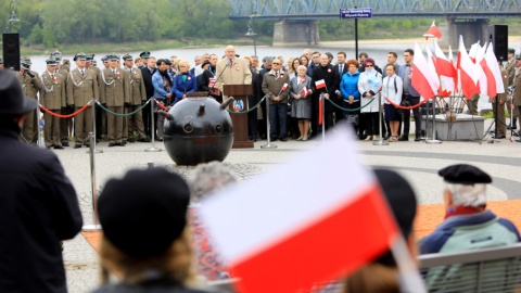 Dzień Flagi w Toruniu. Uroczystość, a potem piknik