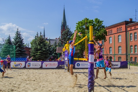 Od czwartku w Toruniu święto siatkówki plażowej