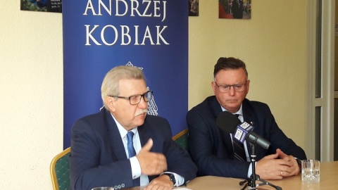 Andrzej Kobiak uważa, że Senat powinien objąć opiekę nad samorządami