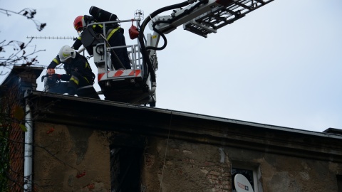 Pożar kamienicy w centrum Inowrocławia. Nie żyje matka i trzy córeczki