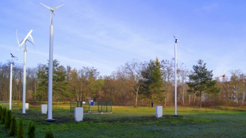 Lądowisko dla dronów kontra samosiejki. UTP ma problem