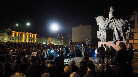 Protesty przeciwko tzw. ustawie dyscyplinującej sędziów