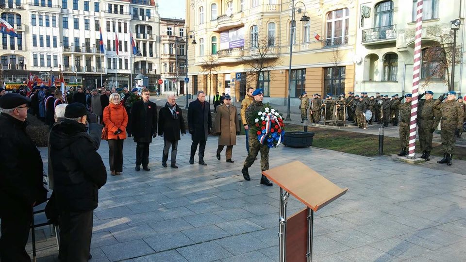 Obchody 99. rocznicy powrotu Bydgoszczy do Macierzy odbywały w katedrze i na Placu Wolności/fot. Damian Klich