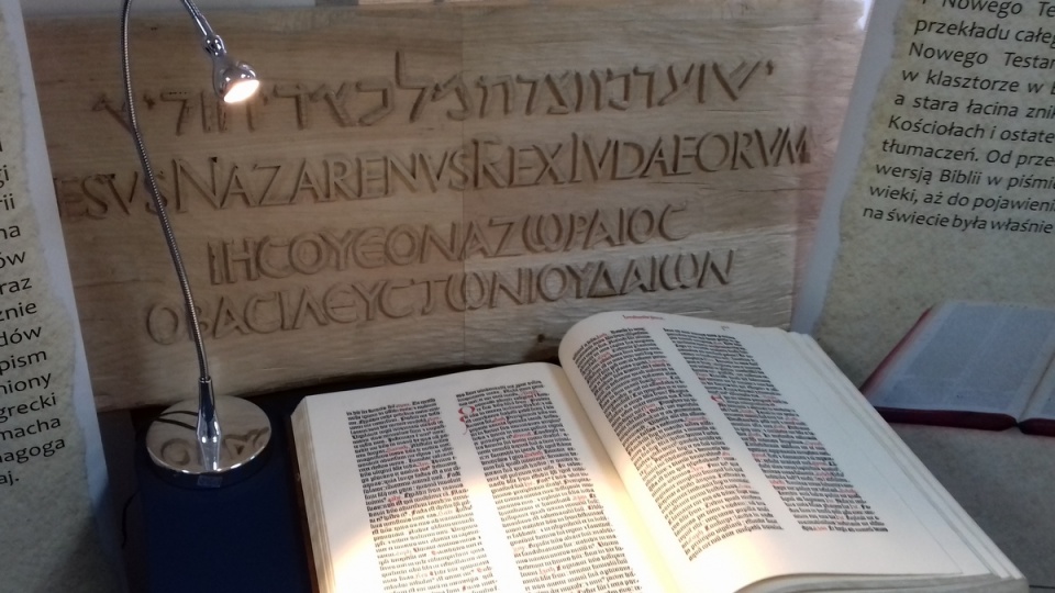„Biblia - księga, która przetrwała wieki" - wystawa w Żninie/fot. Tomasz Gronet