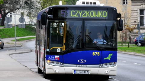 Epidemia koronawirusa, a w autobusach tłok. ZDMiKP: Nie wykluczamy zmian