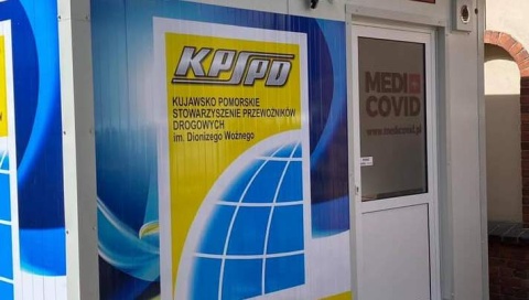 Pobiorą 140 próbek w godzinę Nowoczesne laboratorium przy szpitalu zakaźnym