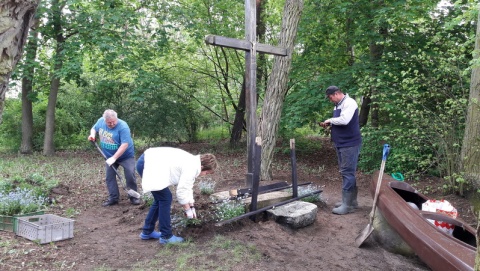 Park papieski w Smukale posprzątany. Bywał tam Karol Wojtyła