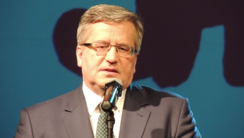 Były prezydent Bronisław Komorowski przewożony do jednego ze stołecznych szpitali