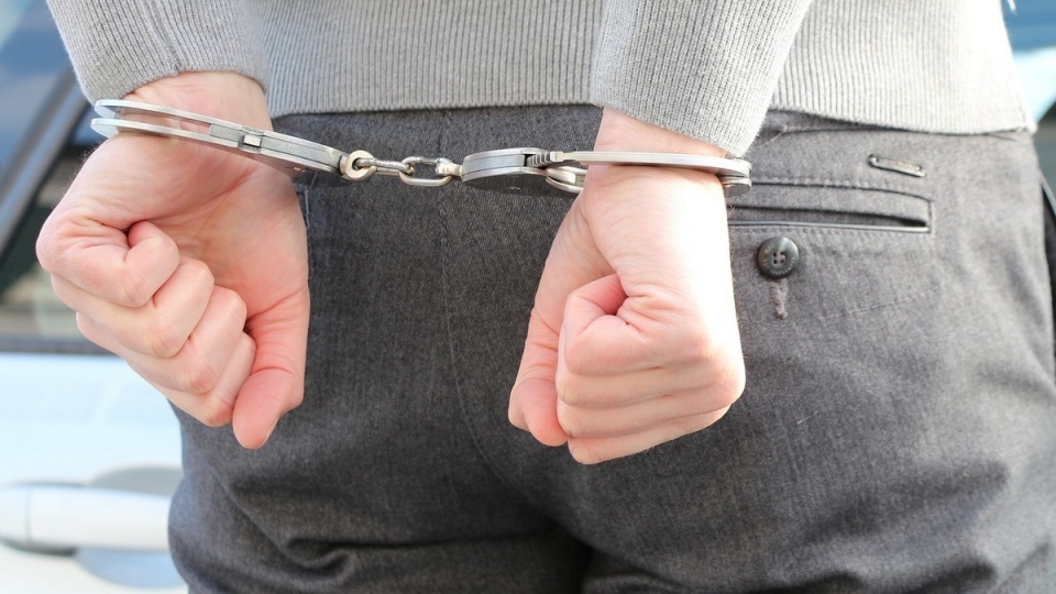 Sąd na posiedzeniu niejawnym zdecydował o zatrzymaniu mężczyzny na 48 godzin i doprowadzeniu na rozprawę 3 marca/fot. Pixabay