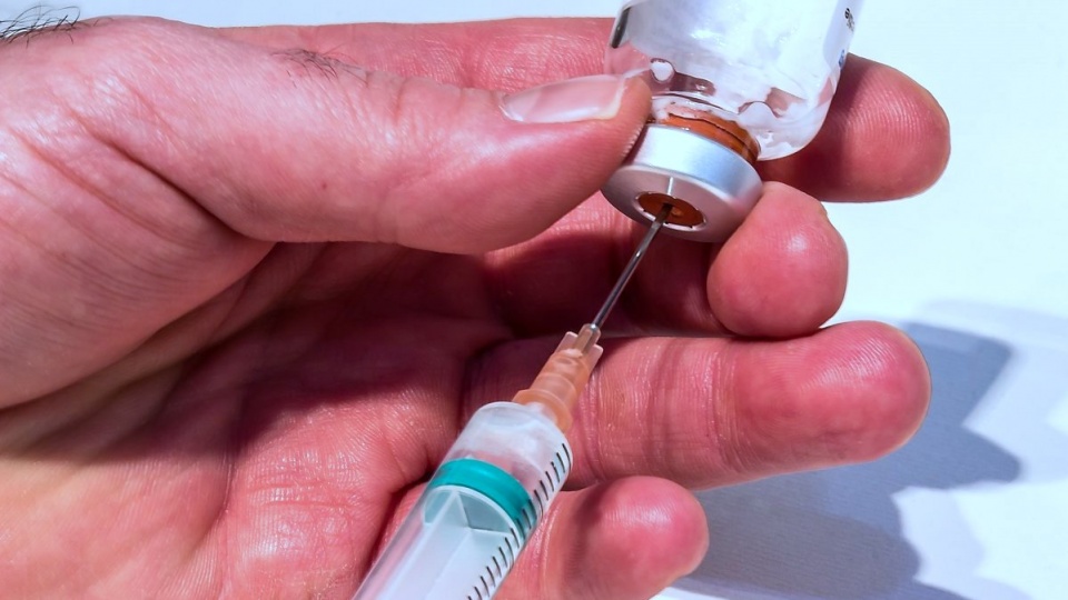 Zainteresowanie szczepieniem przeciwko grypie jest bardzo duże, ale gorzej z dostępnością szczepionki. Fot. Pixabay