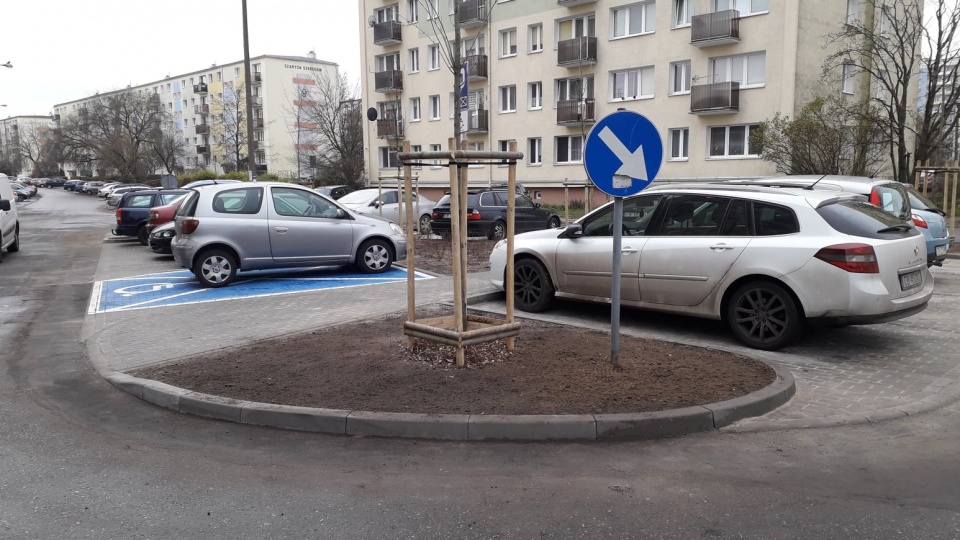 Zakończyła się budowa miejsc parkingowych przy ul. Szarych Szeregów na bydgoskich Kapuściskach. Fot. UM w Bydgoszczy