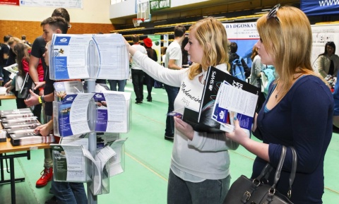 Targi edukacyjne w Świeciu po raz drugi online [link, program, wideo]