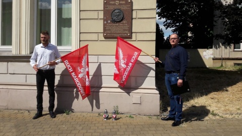 W Bydgoszczy pamiętają o Romanie Dmowskim. Uroczystość przy tablicy pamiątkowej