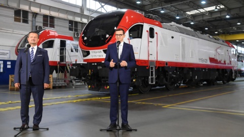 Premier Morawiecki w regionie. Odwiedził m.in. zakłady Pesa [wideo, zdjęcia]