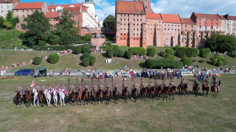 Konie i ułani, czyli XXXII Zjazd Kawalerzystów w Grudziądzu [film z drona, zdjęcia]