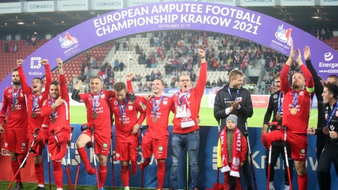 Mistrzostwa Europy w amp futbolu  Polacy wywalczyli brąz, Turcy obronili tytuł