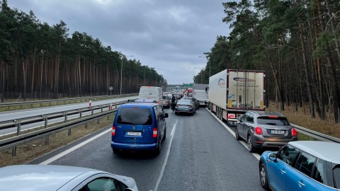 Takiego korka na trasie Bydgoszcz-Inowrocław jeszcze nie było GDDKiA: Postawimy tablice